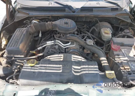 2001 Dodge Dakota Slt/Sport from USA, damaged, VIN 1B7GL22X61S168128